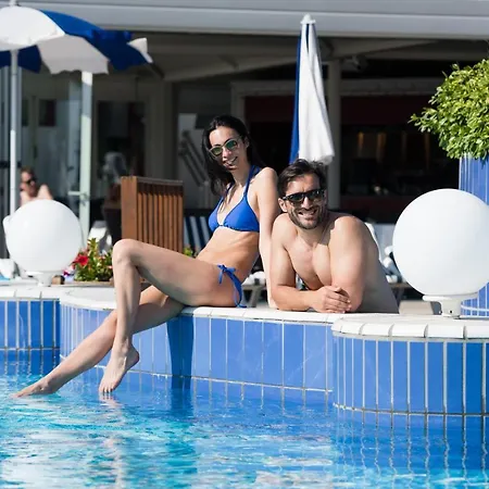 Imperial Ξενοδοχείο 4*
